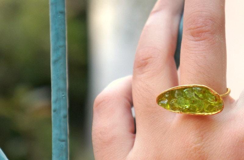 Real Mussel Shell Silver Ring with Green Murano Glass, Handmade Nature Jewelry, Organic Nature Band, Gift for Wisdom & Spirituality, Sterling Silver 925